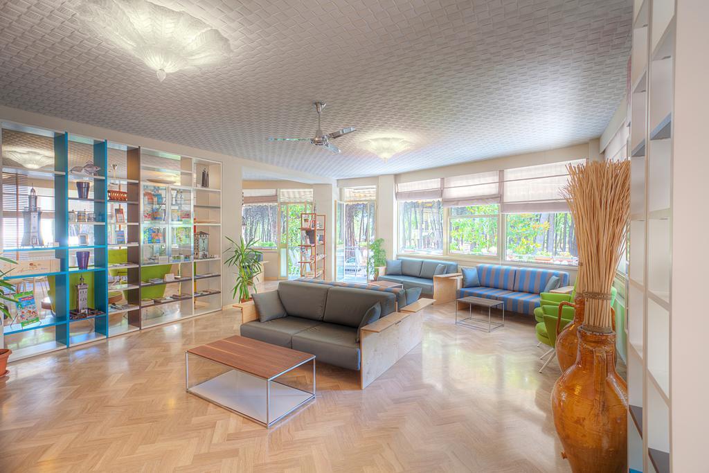 Hotel Antares Cervia Eksteriør billede